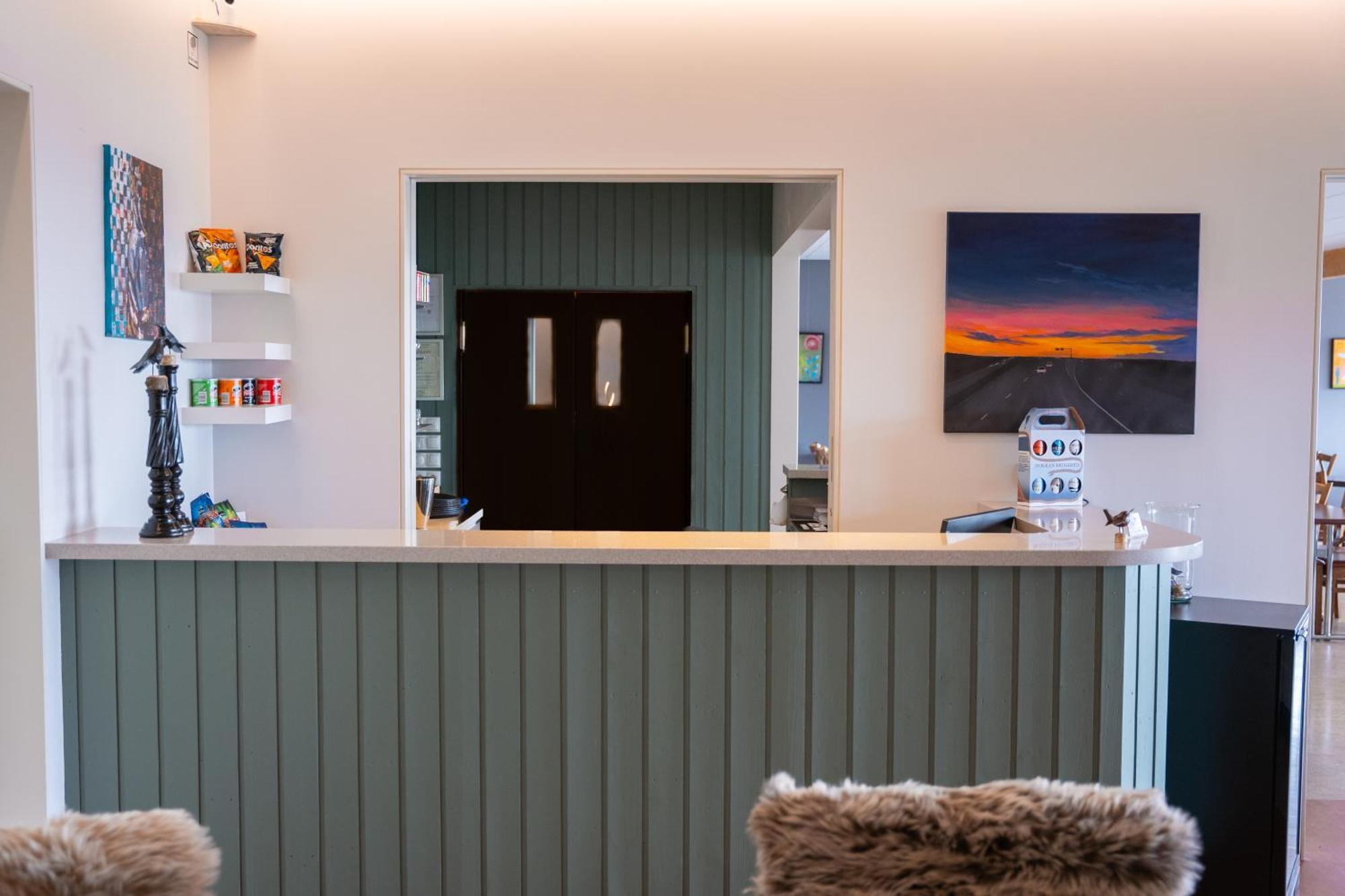 Hotel Flokalundur Brjanslaekur Екстериор снимка