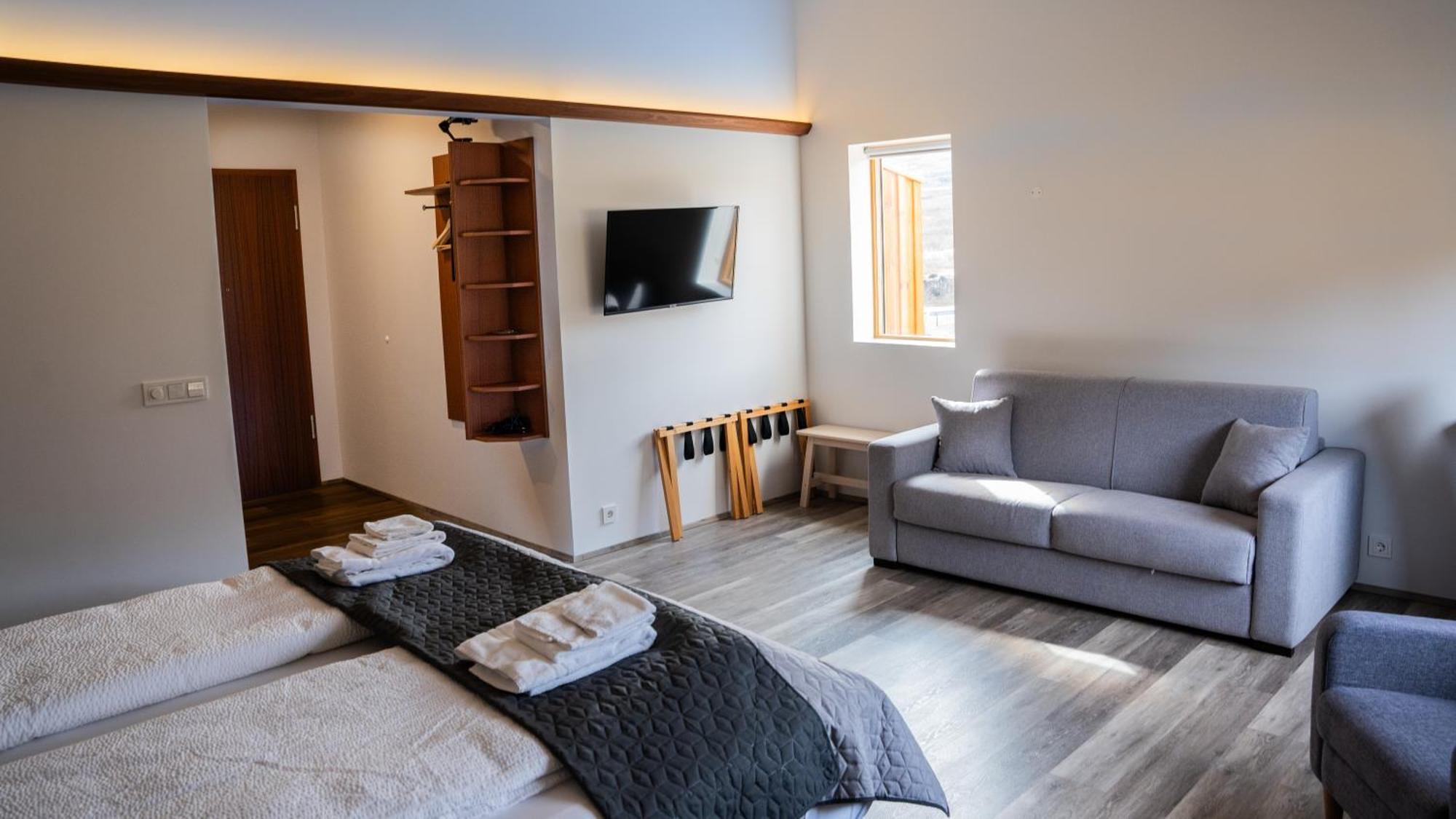 Hotel Flokalundur Brjanslaekur Екстериор снимка